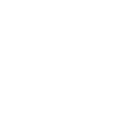 Daumen hoch vor einem Schutzschild mit Häkchen, symbolisiert vertrauensvolle und sichere Dienstleistung.