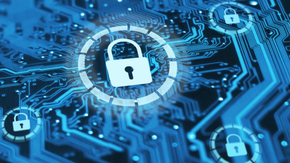 Digitale Platine mit leuchtenden Vorhängeschlössern als Symbol für Datensicherheit.