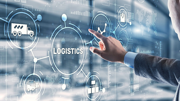 Eine digitale Benutzeroberfläche zur präzisen Steuerung und Ablaufplanung der Logistikkette beim Firmenumzug mit DACHSER & KOLB.